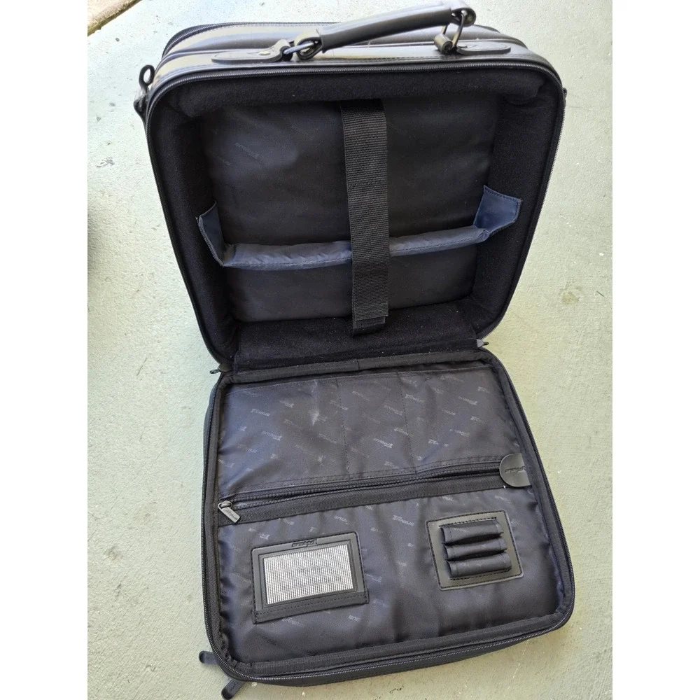 Targus Black Faux Leather Laptop Briefcase Messenger Bag Compartment 15in‎ E3